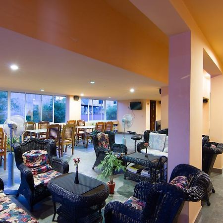 G Eleven Hotel Phnom Penh Zewnętrze zdjęcie