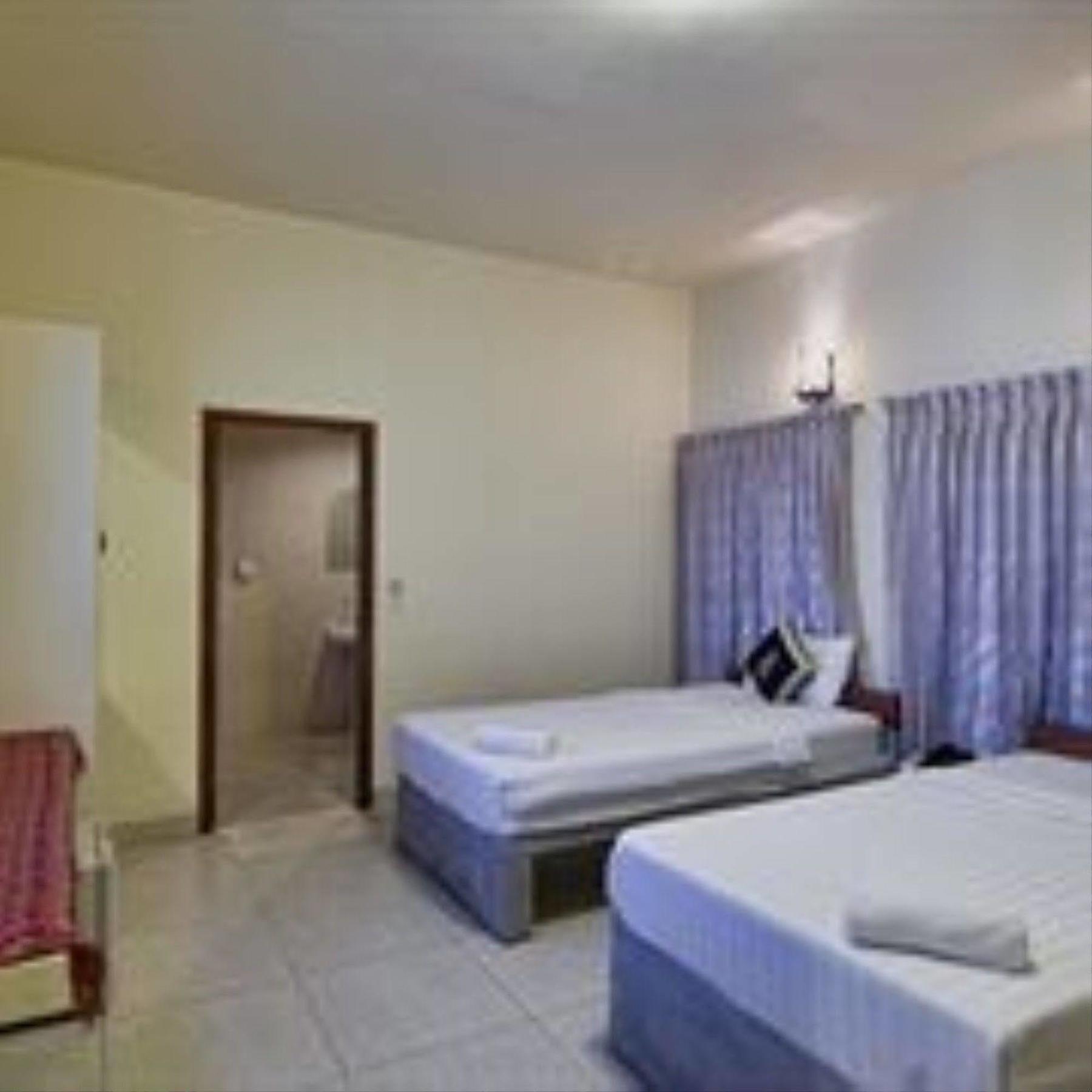 G Eleven Hotel Phnom Penh Zewnętrze zdjęcie