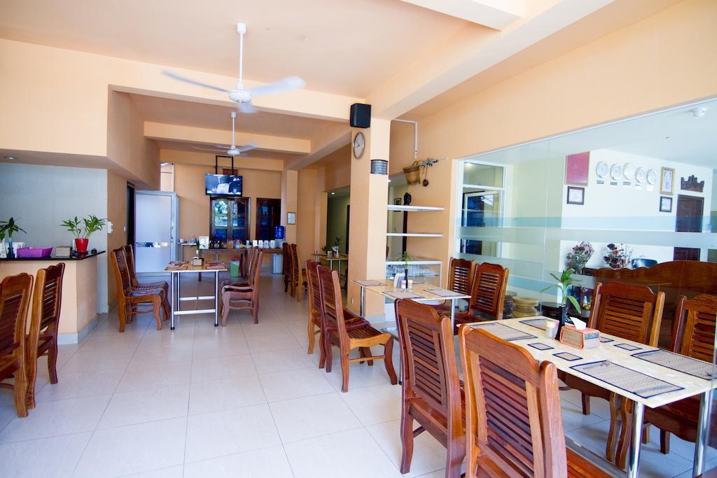 G Eleven Hotel Phnom Penh Zewnętrze zdjęcie