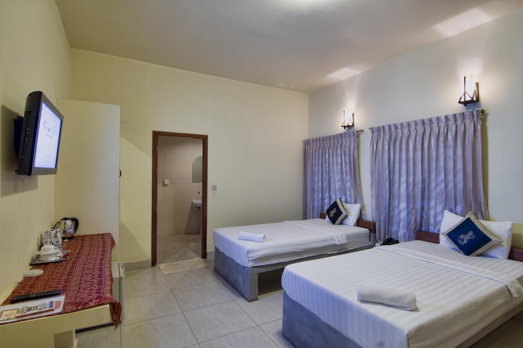 G Eleven Hotel Phnom Penh Zewnętrze zdjęcie